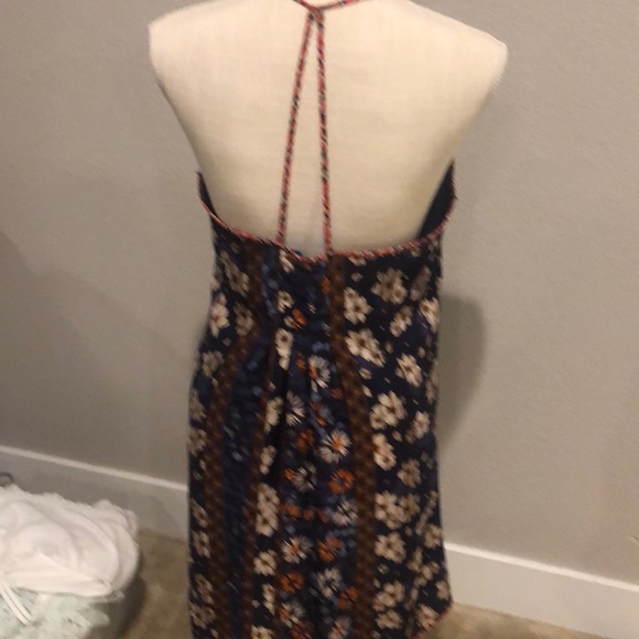 Clothes - Picture 2 of 2